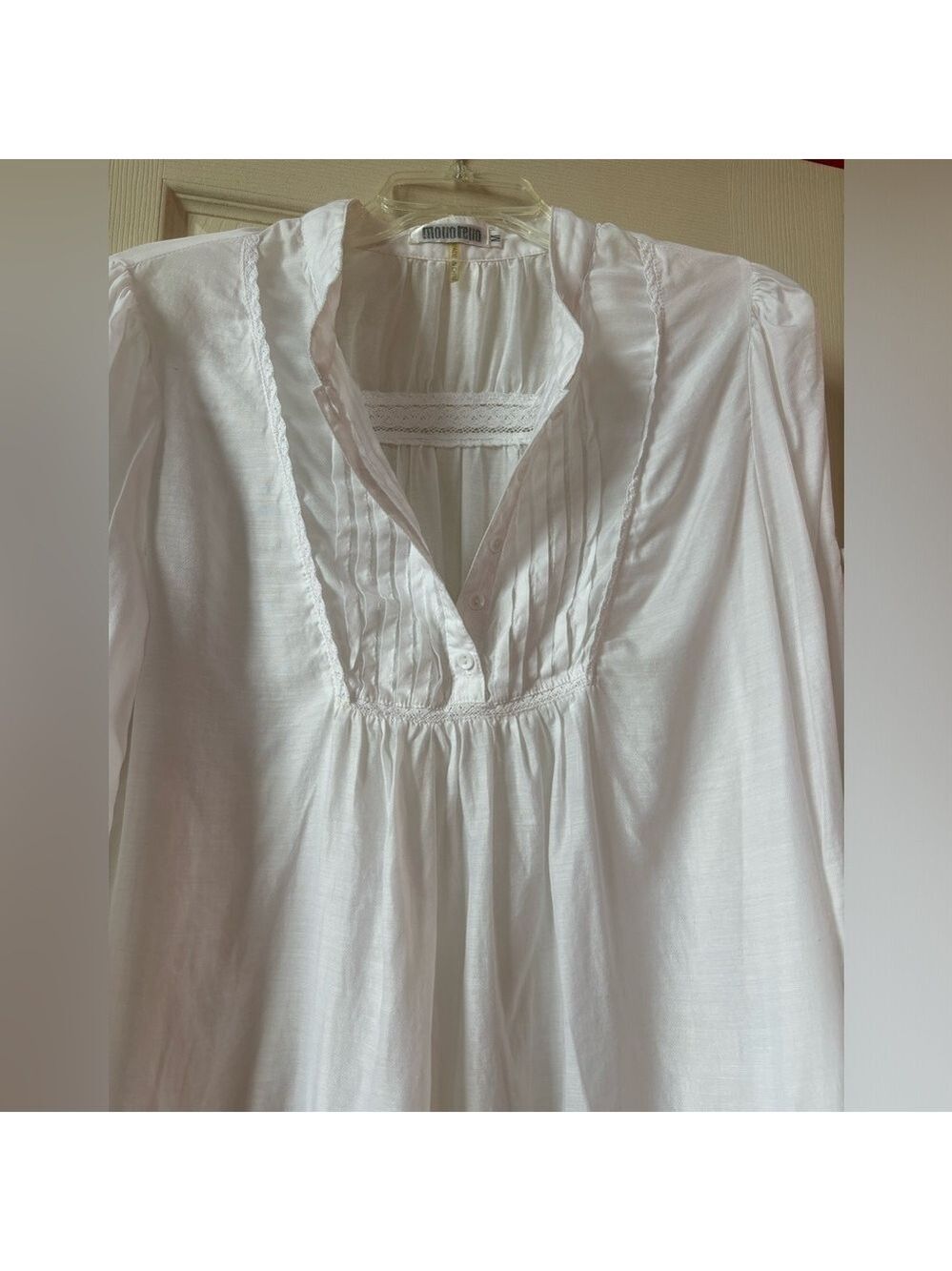 Monoreno White Eyelet Pin Tuck Bell Sleeve Peasant Style Button Front Tunic Sz M
